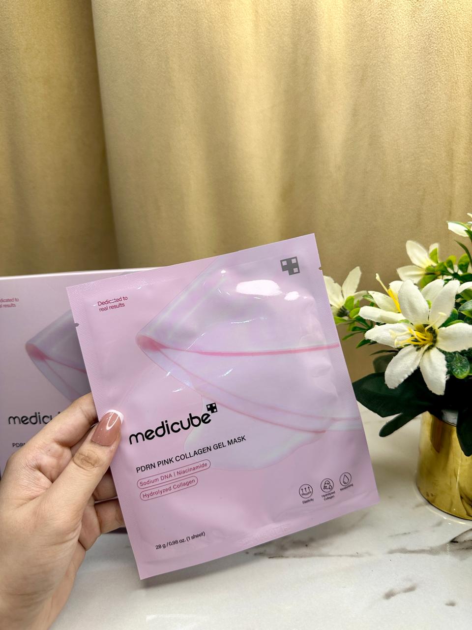 Medicube pdrn pink Collagen gel mask