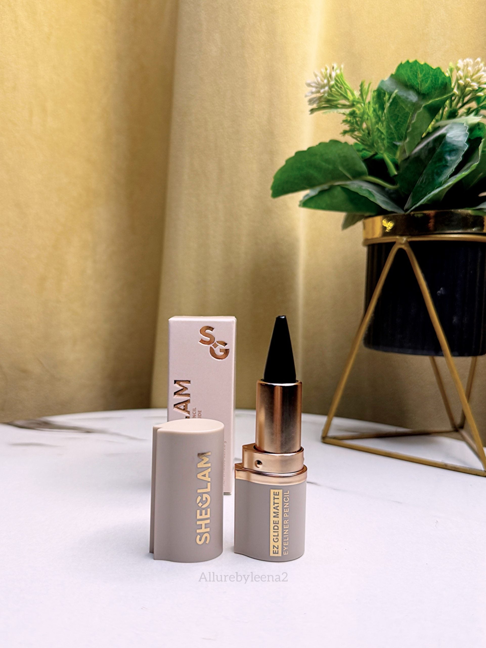 Sheglam EZ Glide Matte Eyeliner Pencil