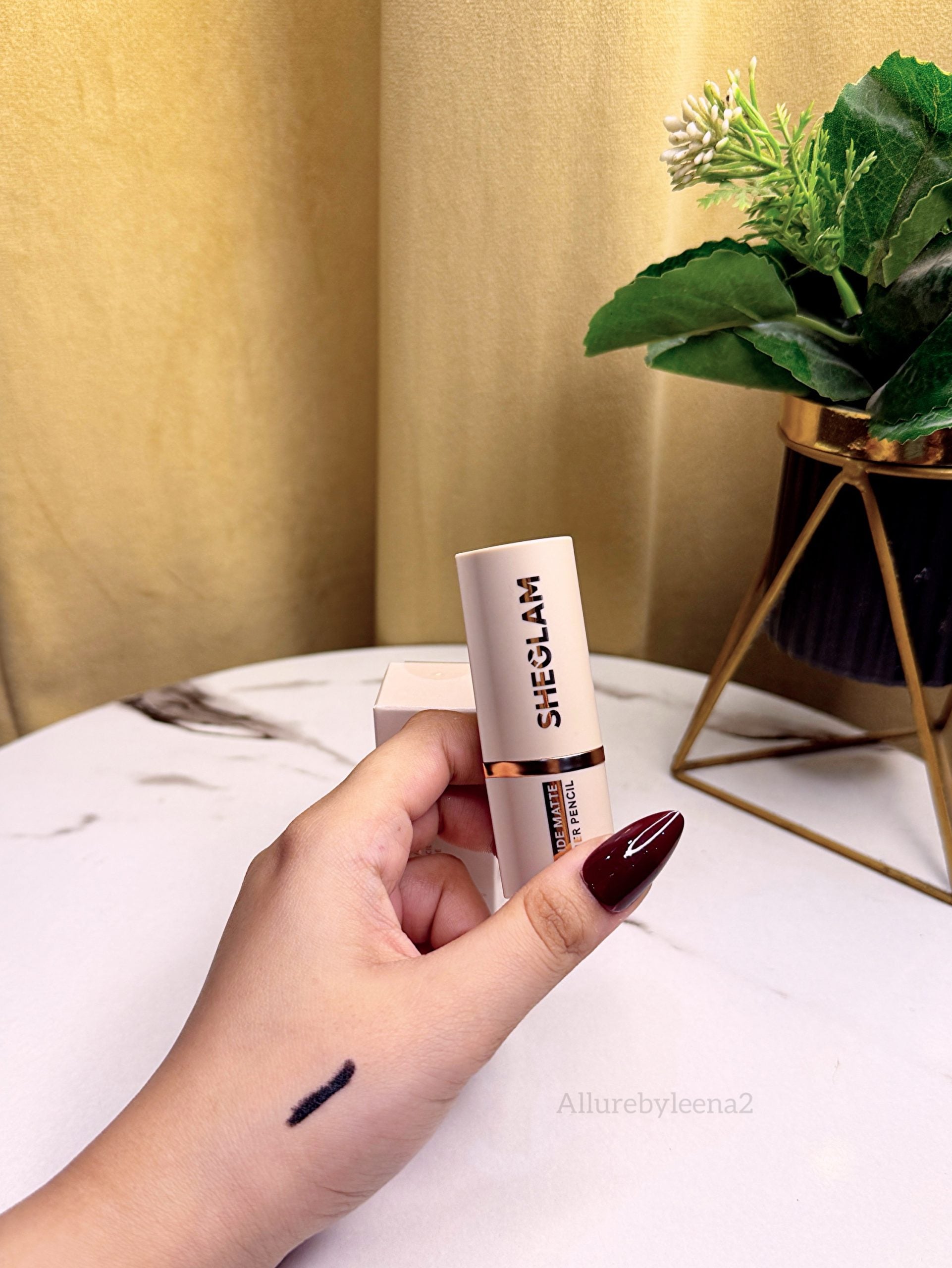 Sheglam EZ Glide Matte Eyeliner Pencil