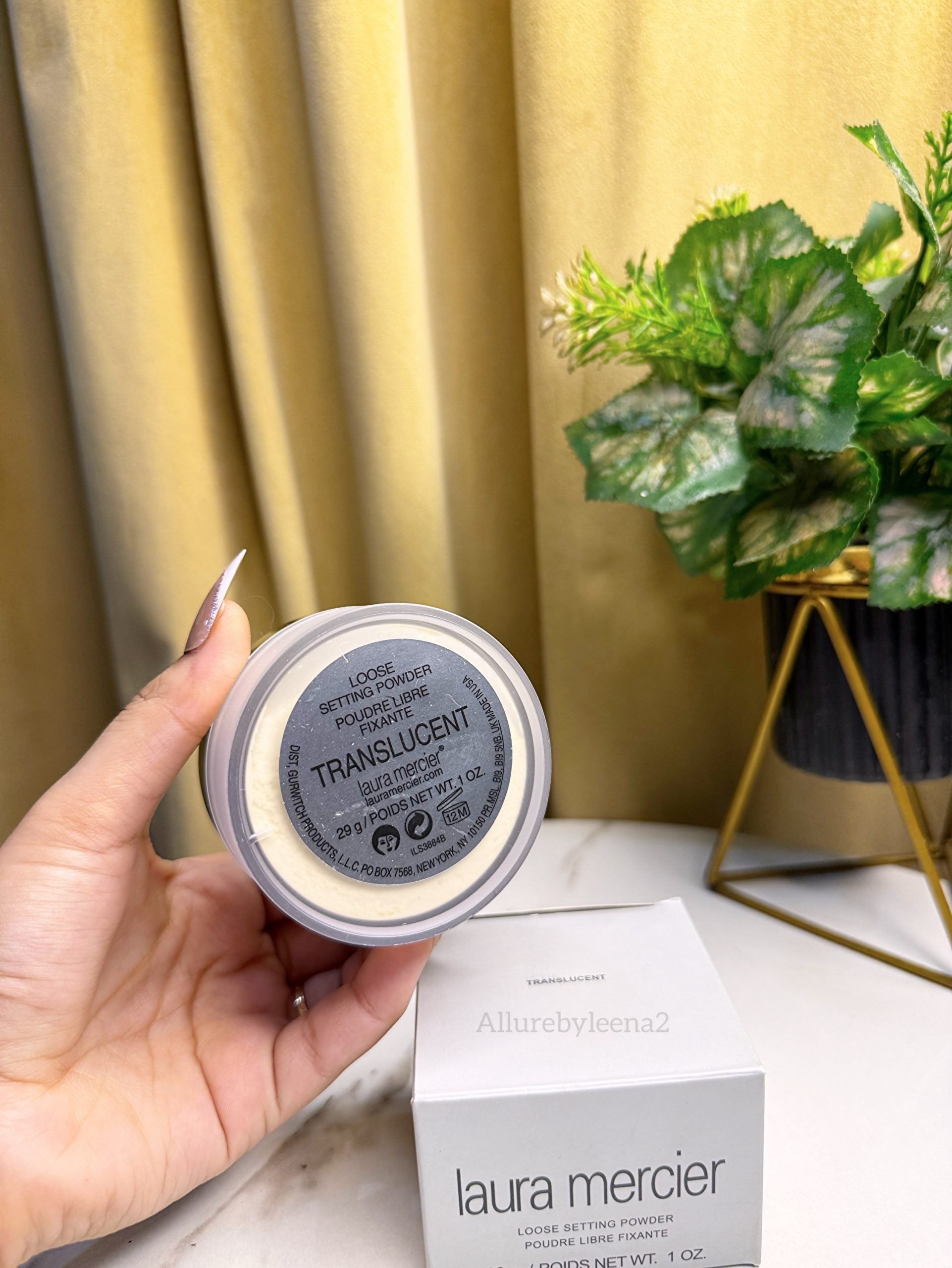 Laura Mercier Translucent Loose Setting Powder (grey packing)